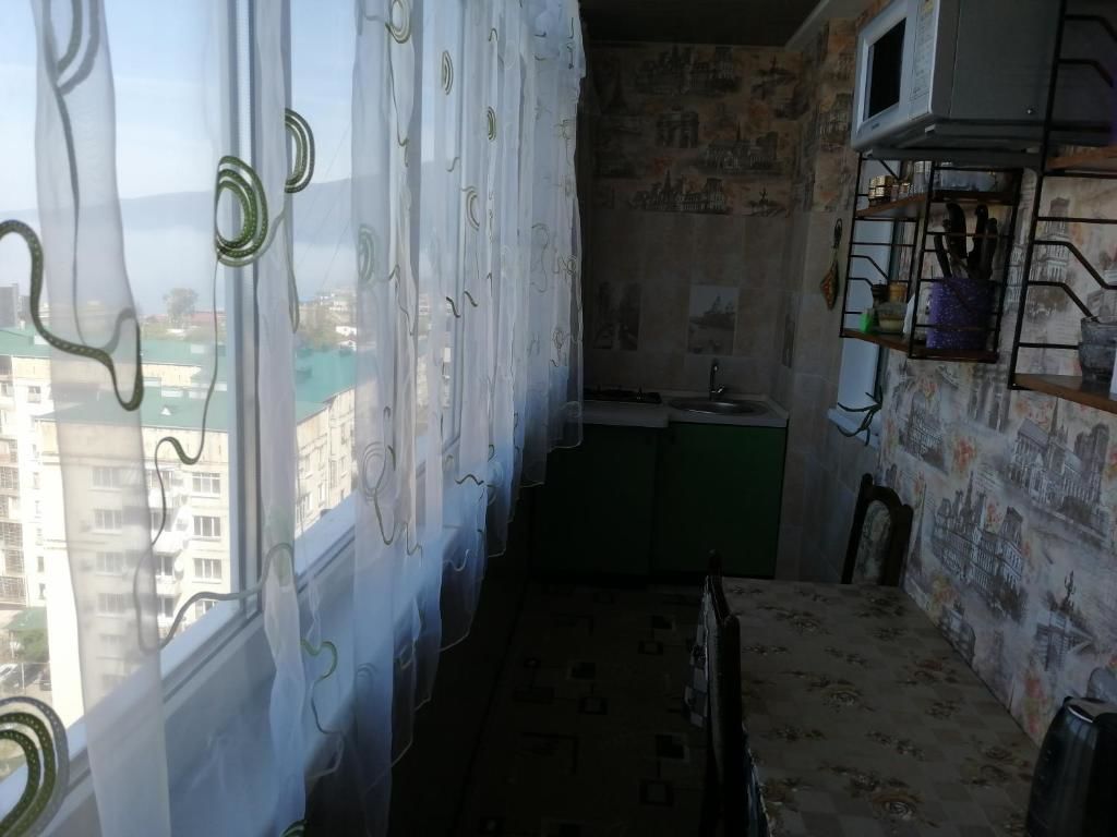 Апартаменты 2 комнатная квартира с видом на море Гагра-14